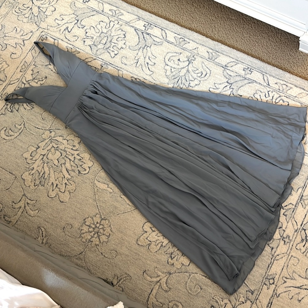 V Naix bridal dress size Large